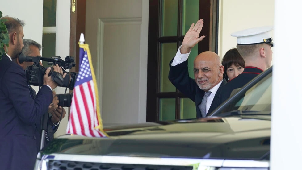 بەپێی بەڵگەنامەیەک: ئەشرەف غەنی ئەفغانستان بە 110 ملیۆن دۆلار تەسلیمی تاڵیبان دەکات